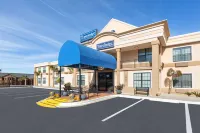 Travelodge by Wyndham Perry National Fairgrounds Area I-75