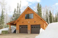 NEW ABSOLUTE TRANQUILITY!  Log cabin, professionally decorated, stunning view