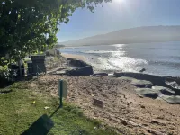 OCEANFRONT - TWO OCEANVIEW  bedrooms - 20 feet from water - Kanai a Nalu 401