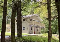 Leaf Peeping Flash Sale! 10 Out of 10! Come Enjoy This Newly Renovated Home!