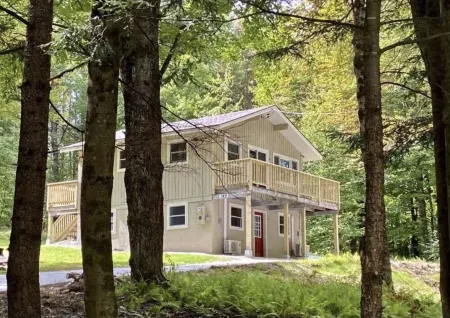 Leaf Peeping Flash Sale! 10 Out of 10! Come Enjoy This Newly Renovated Home! Отели в г. Ладлоу