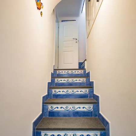 10 mins from the beach in the most panoramic area of Amalfi