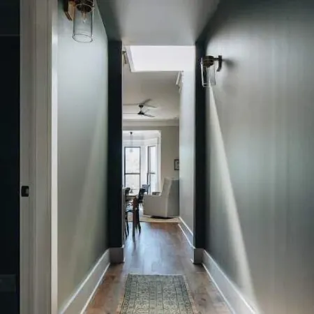 Ulysses Suites, Suite 301