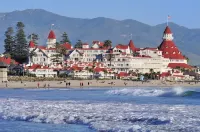 Luxury Coronado Home 500 Ft to Beach/ Bay, rooftop deck