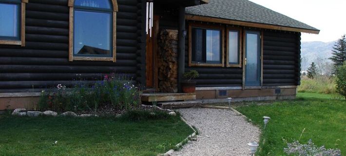 Modern log home with a view of the Tetons! Hotels in Victor