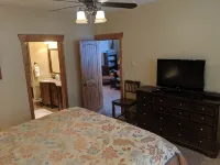 3 bed/2 bath condo, Grand Targhee/Jackson Hole skiing, Yellowstone home base