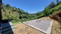 Alazka Cabin Hotels in Cisarua