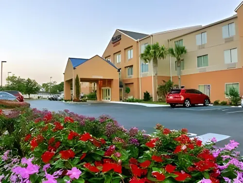 Fairfield Inn & Suites Brunswick