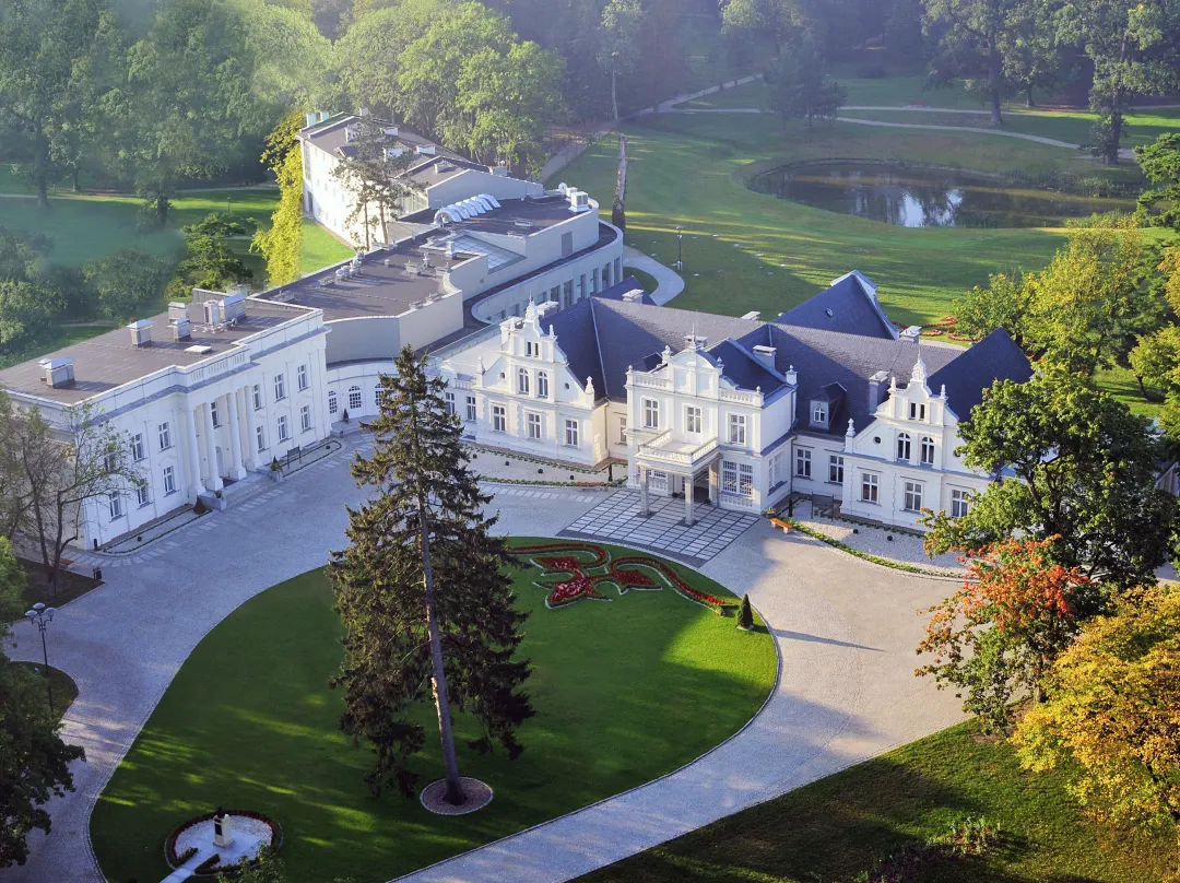Hotel Pałac Romantyczny - Mazury