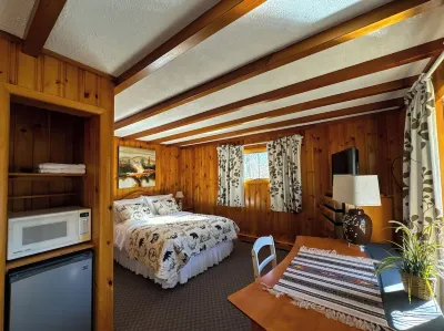 Xenia Lodge Hotels in Hunter
