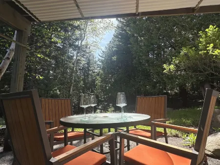 Walk to Acadia Trails - Flying Mountain Apartment