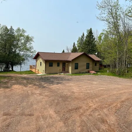 Lake home with UTV/Snow trails located at mailbox.