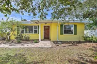 2 Bed 1 Bath Walk to Nokomis Beach Hotels near Venice Myakka River Park