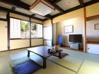 Iwamura Sanso Hotels in Ена