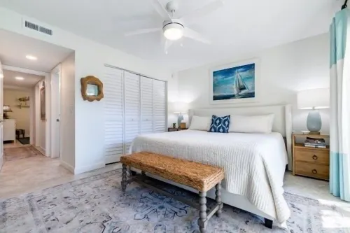 Ocean Villas Luxury 3 bedrooms/2 baths with huge patio and personal beach cart