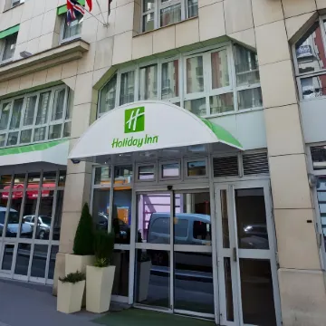 Holiday Inn PARIS - MONTMARTRE by IHG Отели рядом с достопримечательностью «18-й округ: Монмартр»
