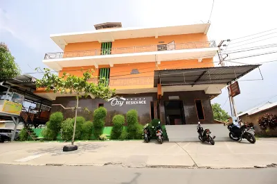 RedDoorz at Oxy Residence Manado Hotel dekat Danau Universitas Sam Ratulangi