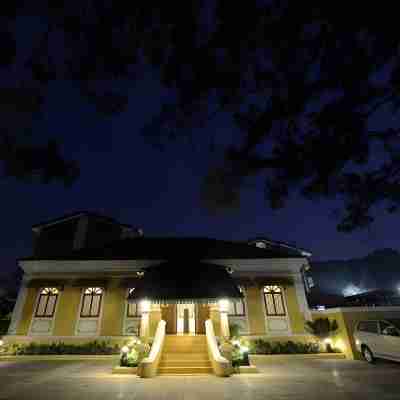 Deltin Suites Hotel Exterior