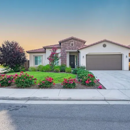 Spacious 4-bedroom house in a phenomenal location