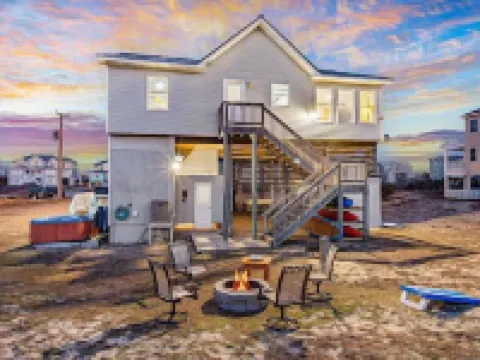 Fall Special  Hot Tub  Ice Machine  Pet Friendly 4X4 Vehicles Hotels in Fruitville