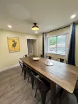 Amazing Deal: Spacious 4-Bed, 2-Bath Duplex Apartment!