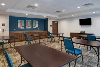 Hampton Inn and Suites Deptford Hotels in Deptford
