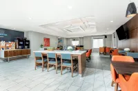 Holiday Inn Express & Suites ORMOND BEACH - NORTH DAYTONA by IHG - Breakfast