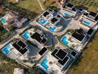 Old Olive VI - Villas