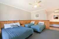 Catalina Motel Lake Macquarie Hotels in Cooranbong
