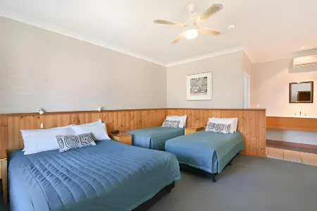 Catalina Motel Lake Macquarie
