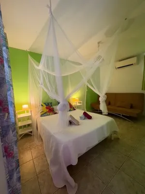 cottages with swimming pool and Spa 900 m from the sea - Swimmingpools