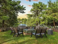 For Lake Sake by AvantStay Lakefront Hot Tub View Hotels in Tunkhannock Township