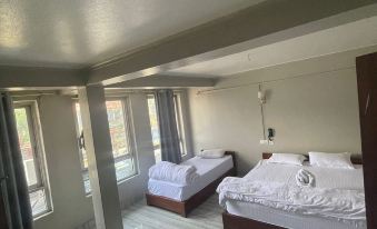 Deurali Guest House