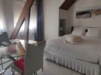 Chambres du Jardin Fleuri Hotels in Bourgtheroulde-Infreville