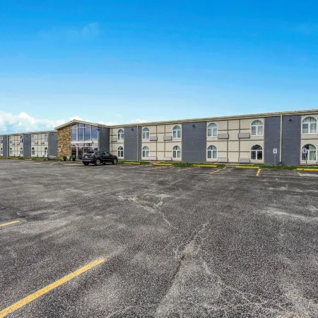 Travelodge by Wyndham Sarnia