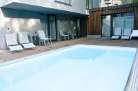 Room 4 & 5 Apartments - Pools