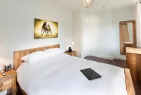 The Trusty Servant Inn