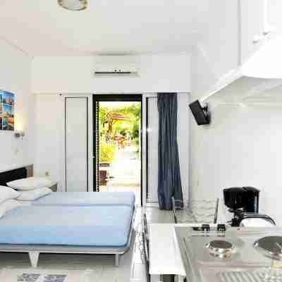 Anna Studios Rooms