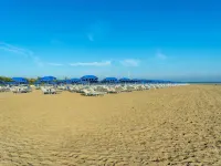 Villa in Albarella with Private Pool & Beach -  case vacanza in affitto
