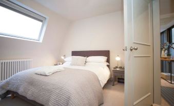 Stylish Wood Street Apartment