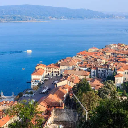 La Finestra Sul Lago: Lake Maggiore View & Garden - Happy Rentals