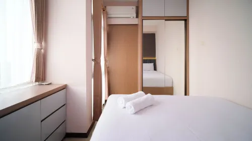 Spacious 2Br Combine Unit at Bale Hinggil Apartment - 2-Star