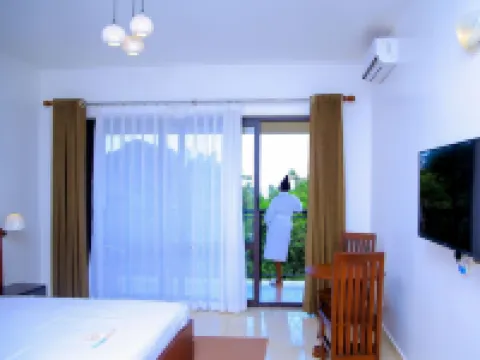 Greenyard Beach Hotel Hotels in Busiro