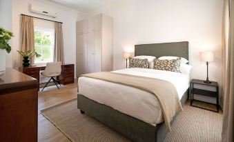 Middedorp Villa and Apartments