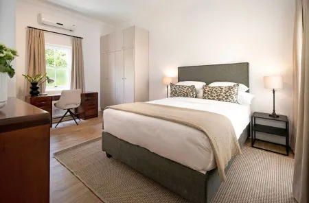 Middedorp Villa and Apartments