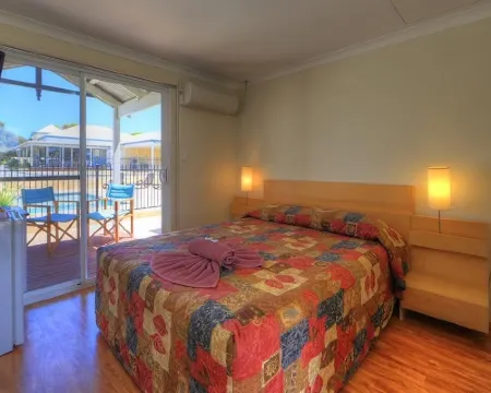 Tasman Holiday Parks - Ledge Point Hotels in Ledge Point