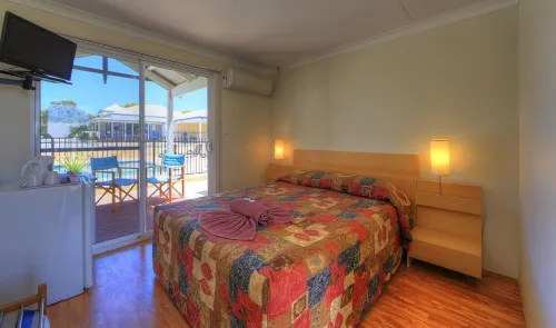 Tasman Holiday Parks - Ledge Point Hotels in Lancelin