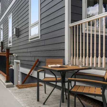 Beautiful Old Town 2 Bedroom Apartment with Bikes!