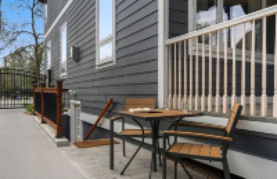 帶腳踏車的美麗古城2臥室公寓！