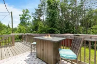A Bearadise - Tiny Houses